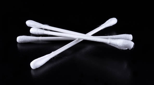 dine Kan beregnes vægt Why It's Bad to Use Q-Tips for Your Ears – Advanced ENT and Allergy  Louisville Kentucky and Southern Indiana